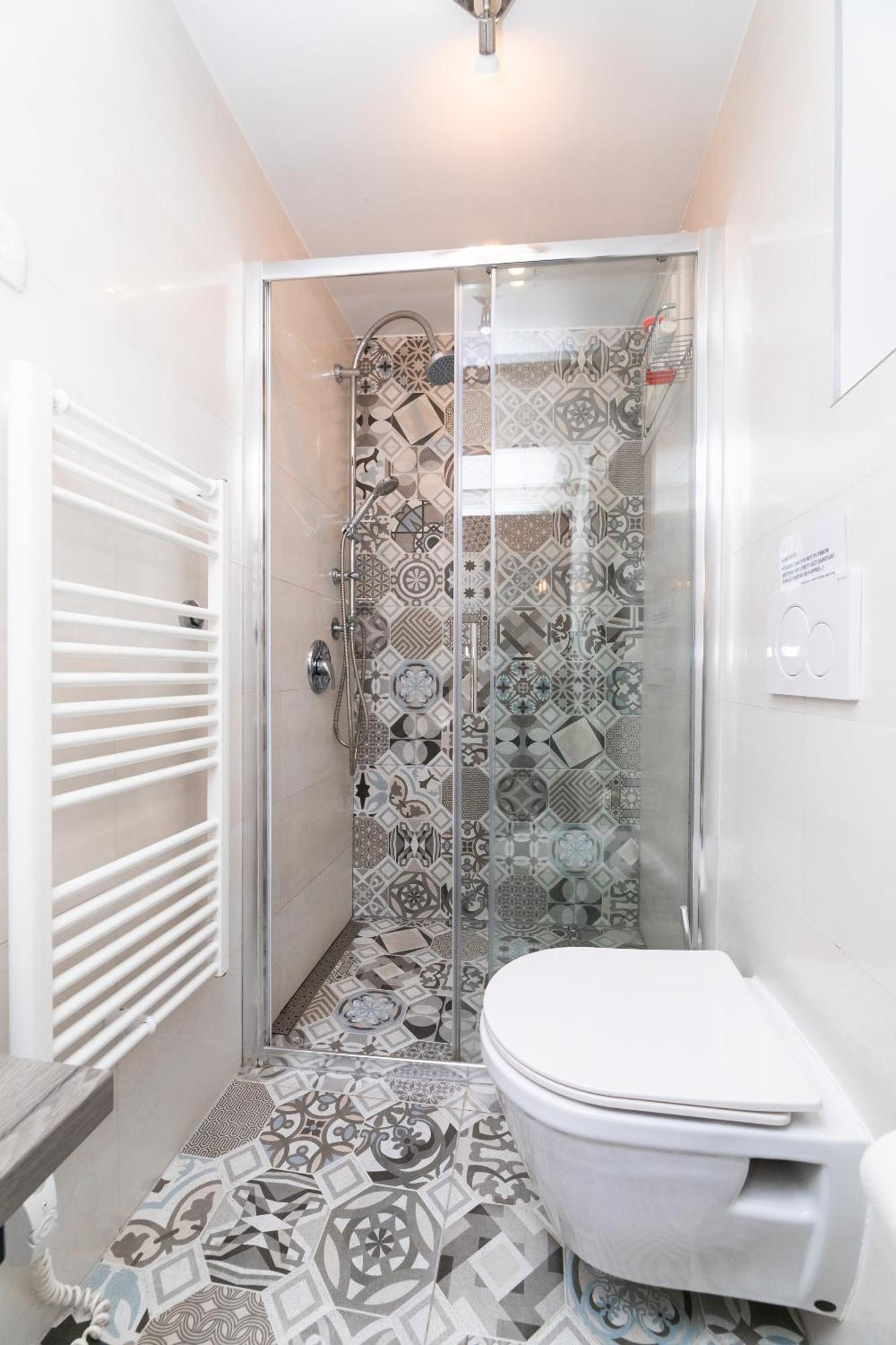 Studio Apartment & Room Split-Two Different Units! Exterior photo